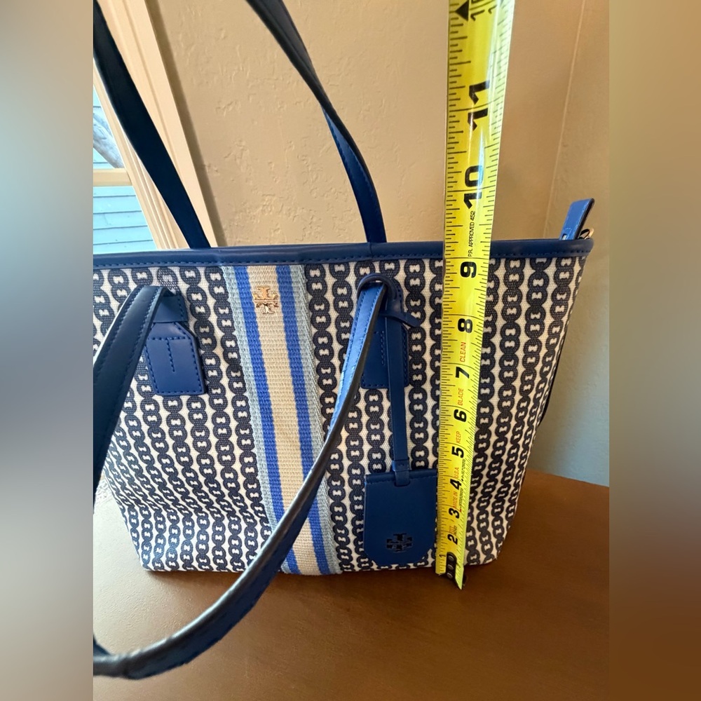 Tory Burch Gemini Link Blue and White Patterned Tote- comes with long strap - Picture 16 of 16